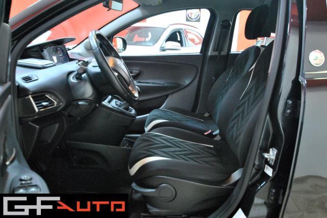 Lancia Ypsilon Ypsilon III 2015 0.9 Gold ecochic metano 80cv