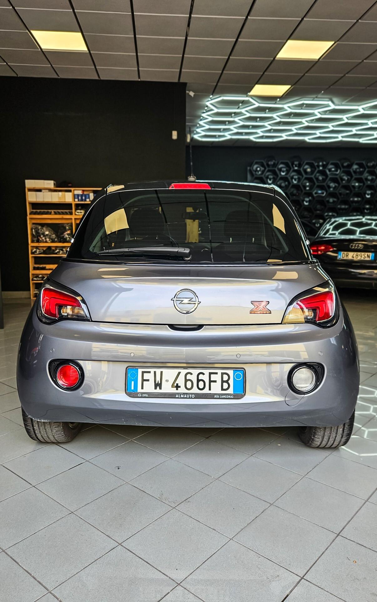 Opel Adam Rocks 1.2 70 CV X Factor