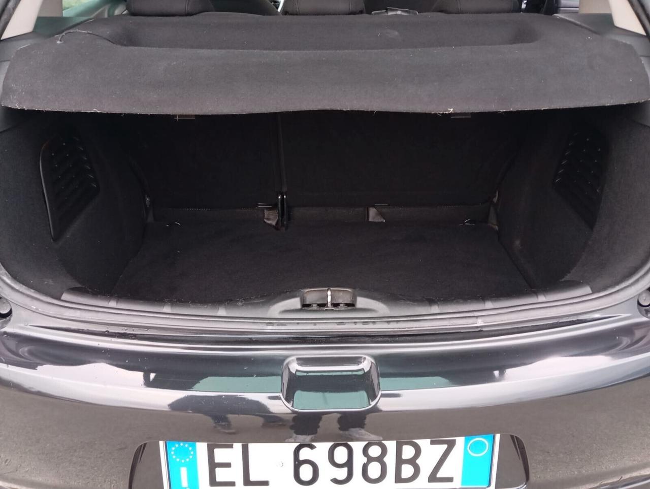 C3 1.6 e-HDi 110 airdream Exclusive