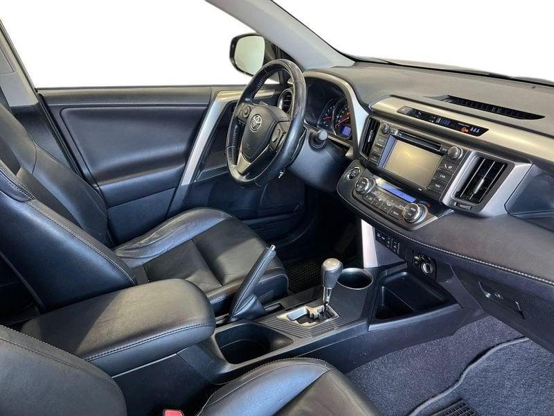 Toyota RAV4 Rav4 Crossover 2.2 d-4d Lounge 150cv mt