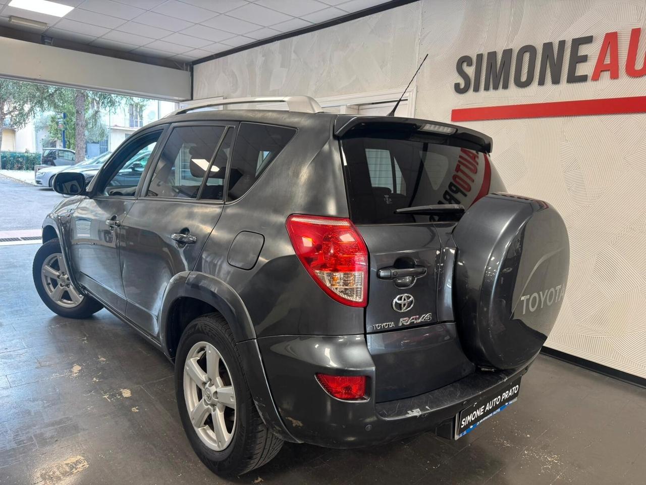 Toyota RAV 4 RAV4 2.2 D-4D 177 CV Luxury