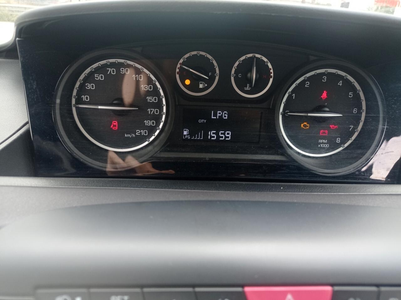 Lancia Ypsilon 1.2 GPL di serie Ecochic 69cv Gold