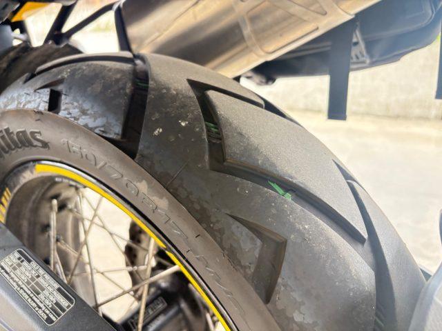 BENELLI TRK 502 X SET VALIGE LATERALI E BAULETTO GIVI TREKKING 52L