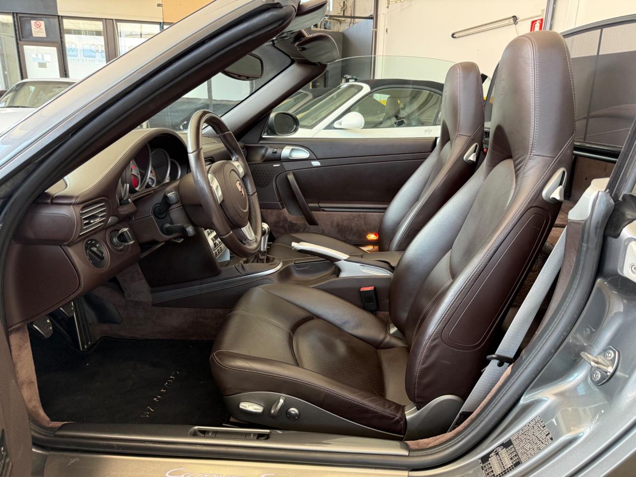 Porsche 997 Carrera s cocoa