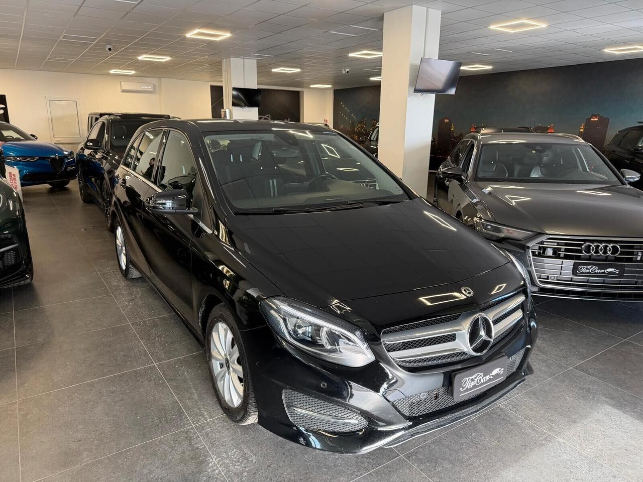 MERCEDES-BENZ CLASSE B160 SPORT 1.5 90CV NAVI OK NEOPATENTATI ANNO 2018