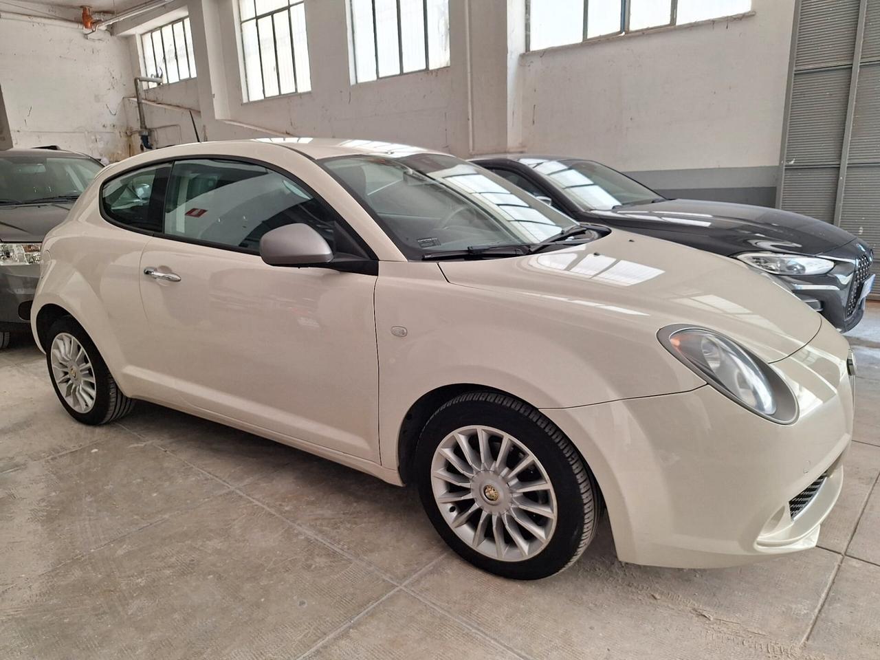 Alfa Romeo MiTo 1.3 JTDm 85 CV S&S Distinctive