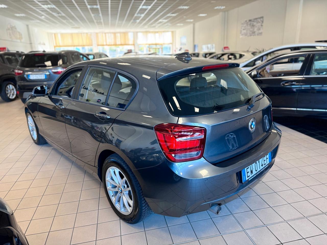 Bmw 118 118d 5p. Unique
