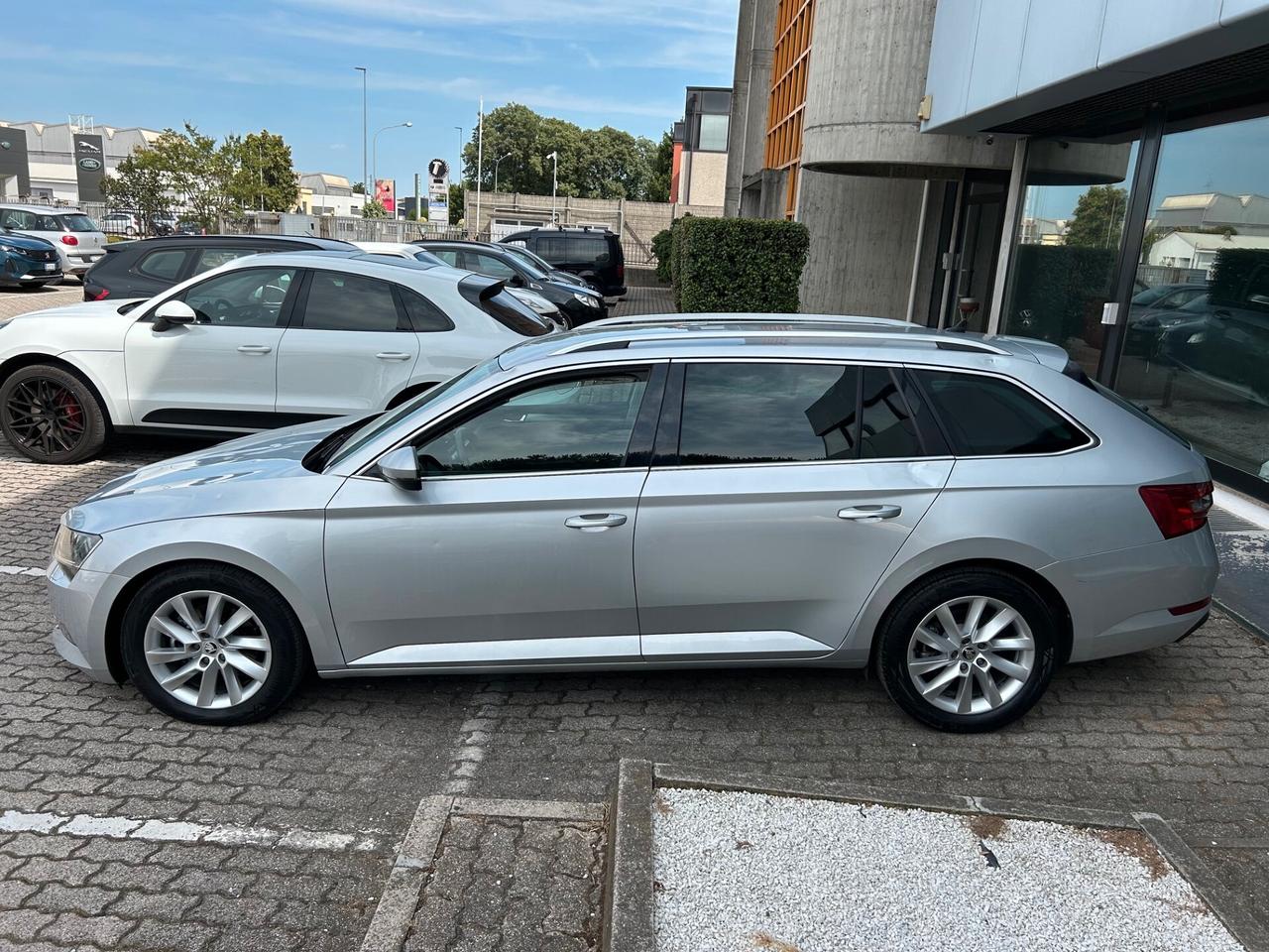 Skoda Superb Wagon 2.0 tdi 4x4 190cv dsg GRANDINATA