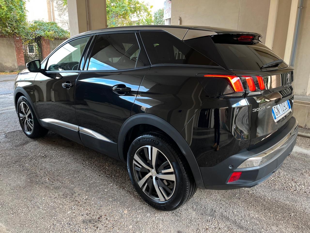 Peugeot 3008 BlueHDi 130 S&S EAT8 Allure Pack