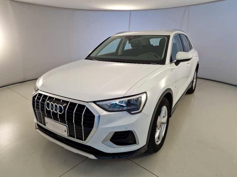 AUDI Q3 35 TDI S tronic Business Advanced