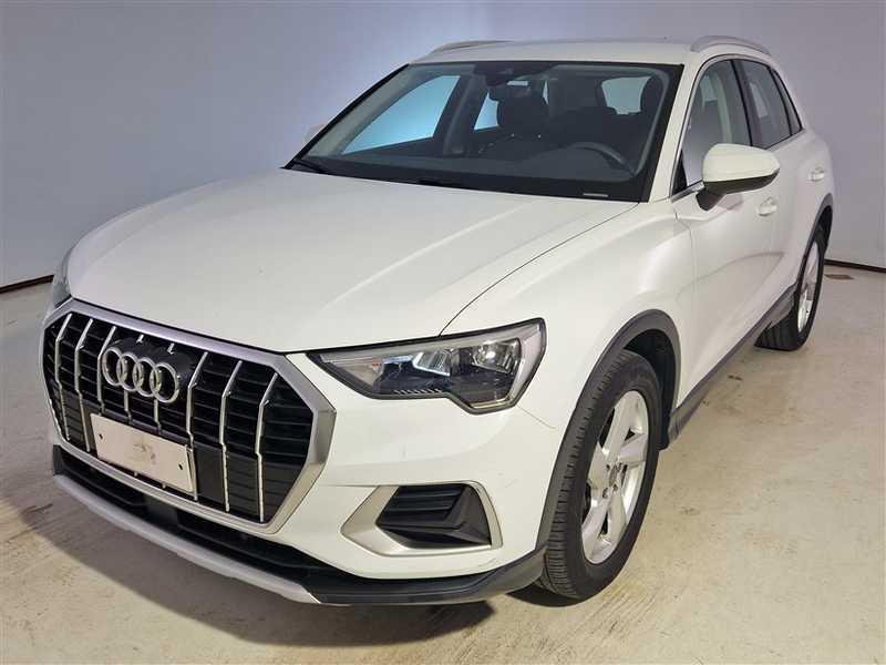 AUDI Q3 35 TDI S tronic Business Advanced