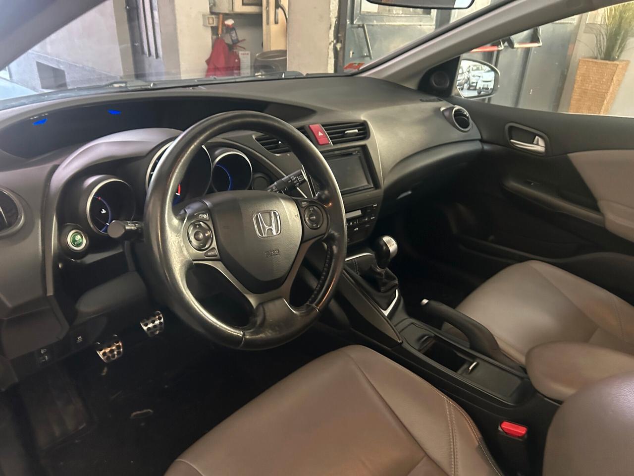Honda Civic 2.2 i-DTEC Executive
