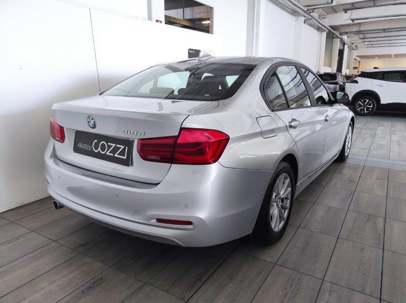 BMW Serie 3 (F30/F31) - 318d Business Advantage aut.