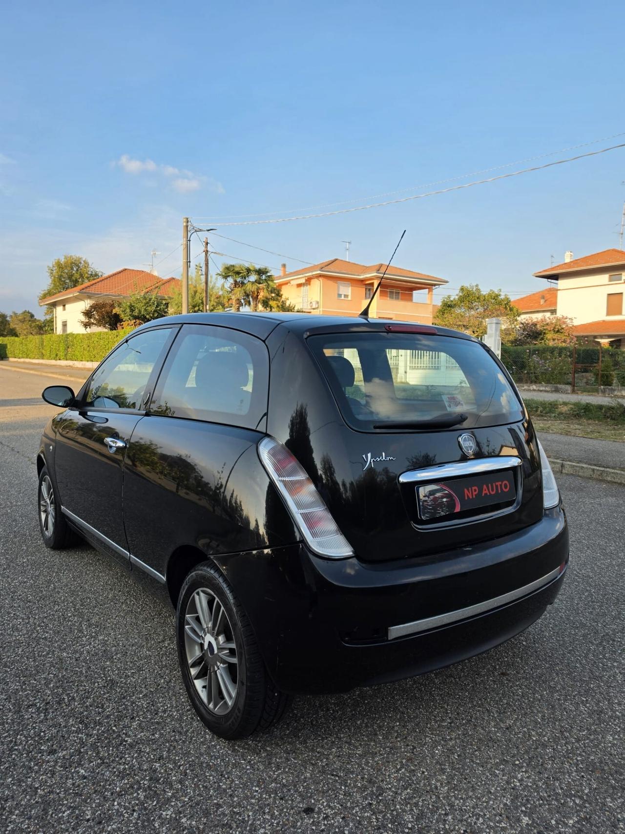 Lancia Ypsilon 1.2 gpl