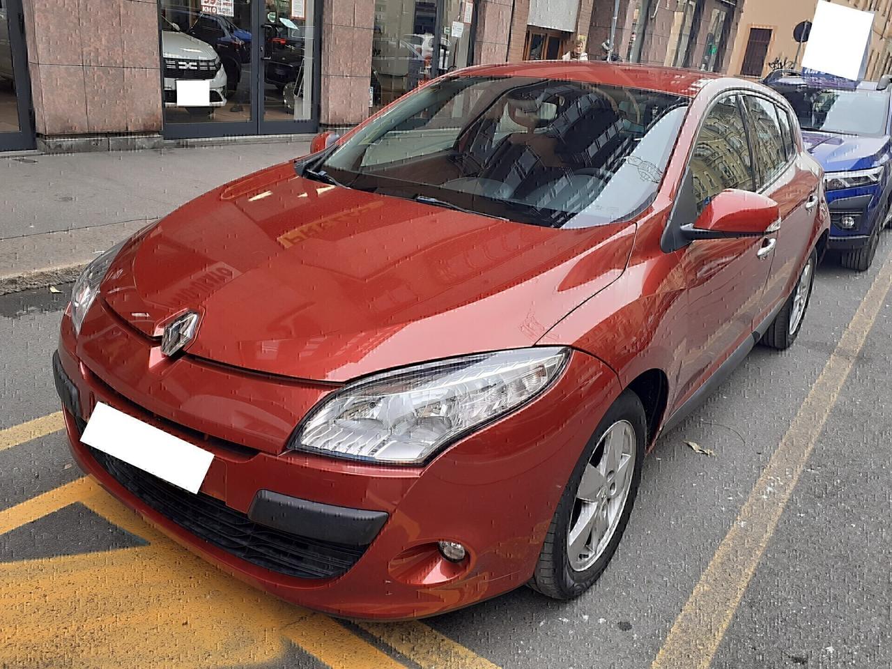 Renault Megane - APERTI AD AGOSTO