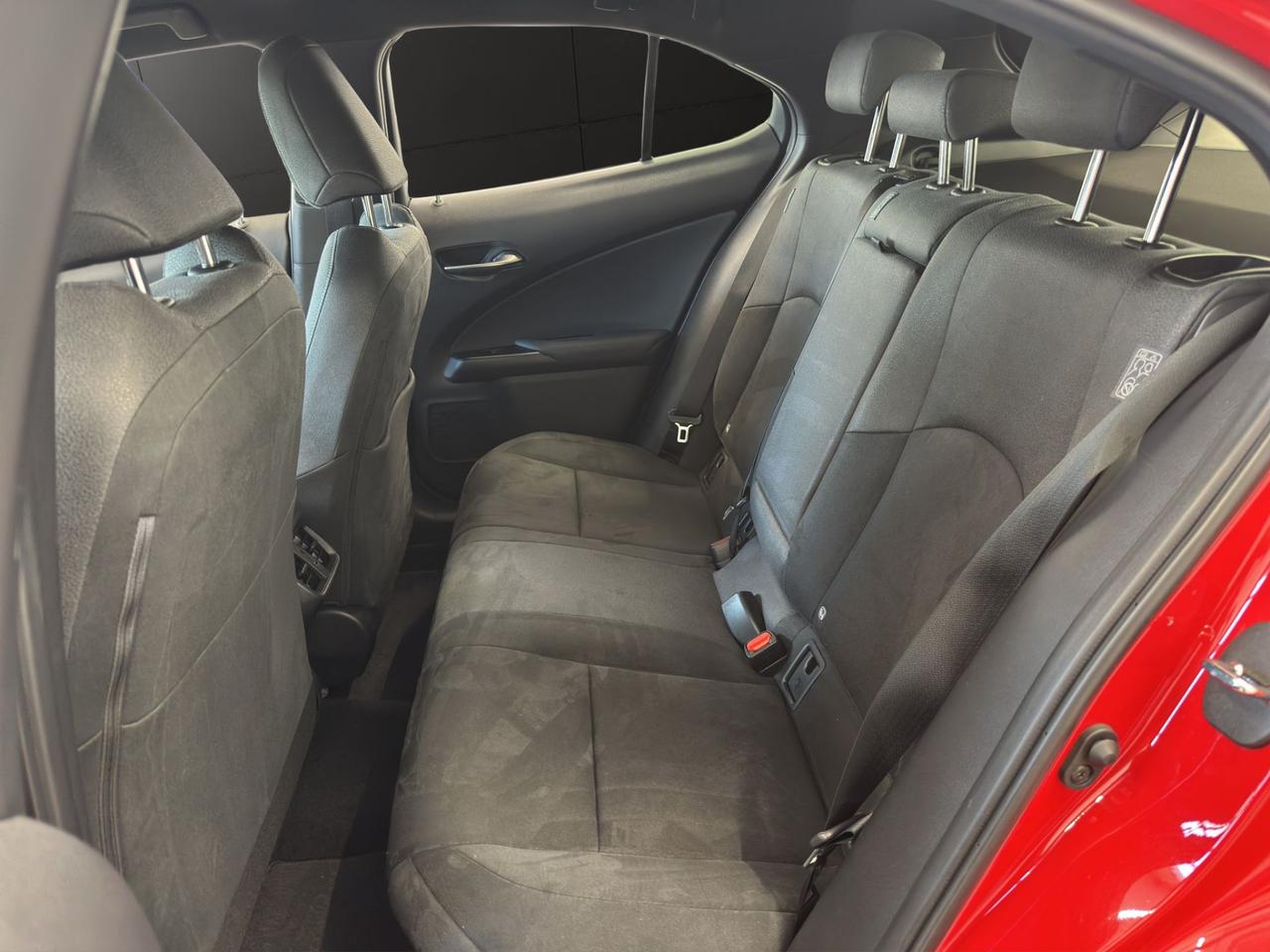 Lexus UX 250h 2.0 Executive 2wd cvt my20