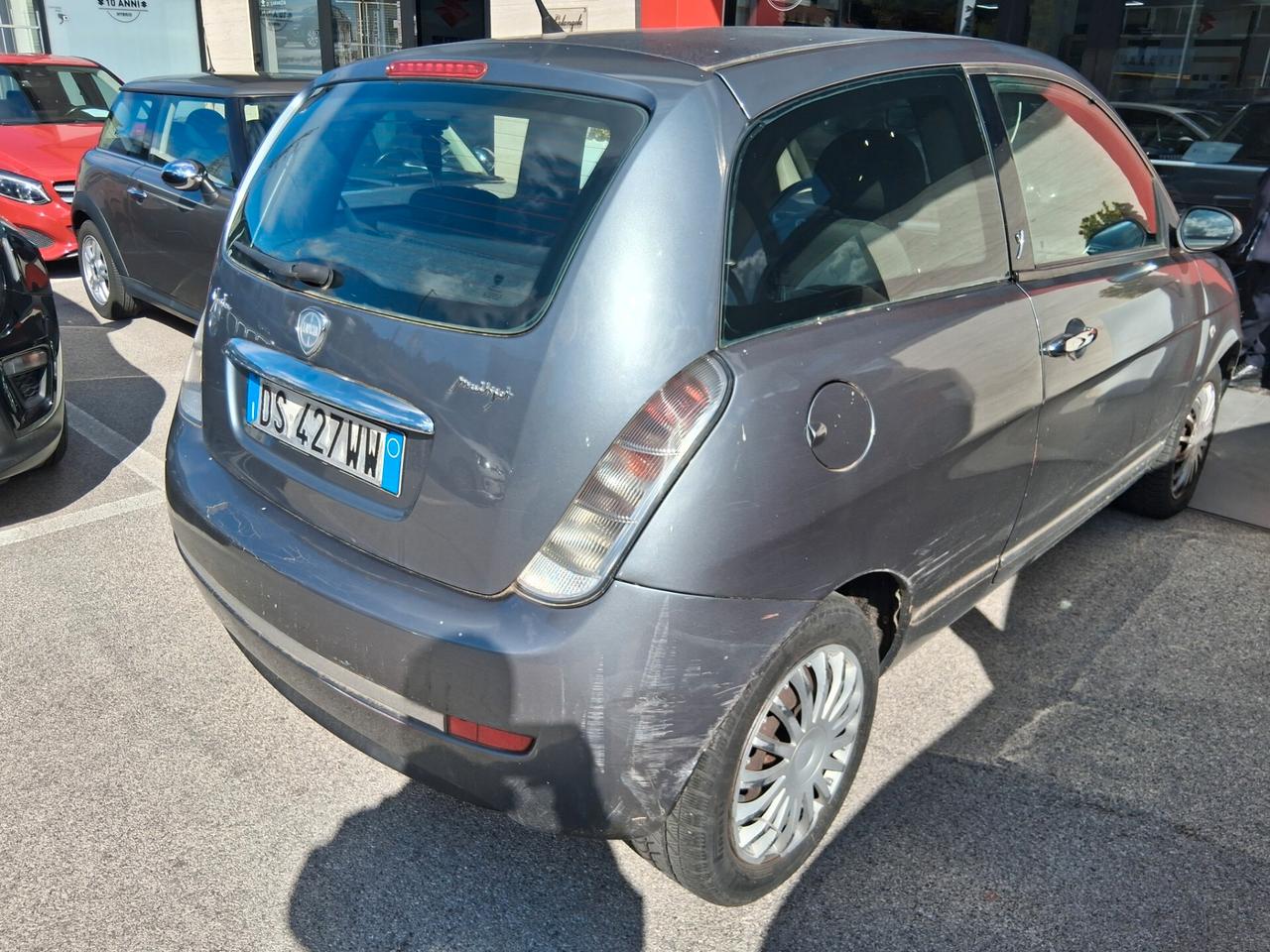 Lancia Ypsilon 1.3 MJT 75 CV Argento