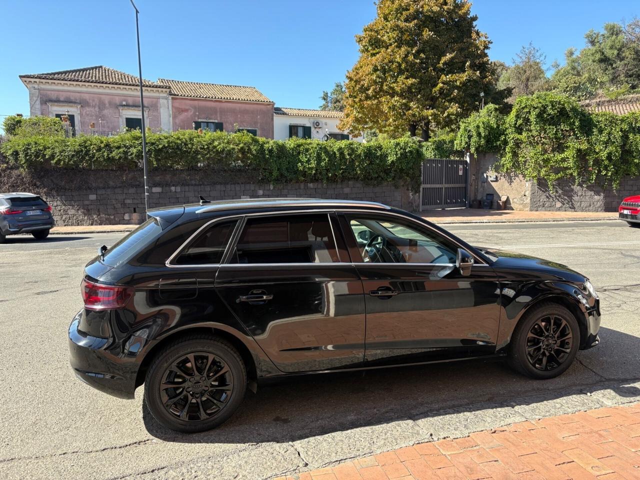 Audi A3 1.6 TDI clean diesel Ambition 110cv 2015