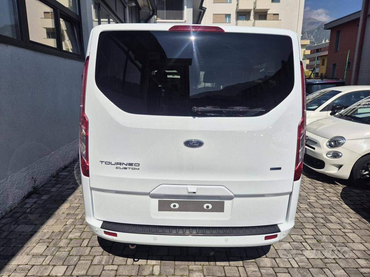 Ford Tourneo Custom AUT 2.0 TDCi 130CV LH2 TITANIU