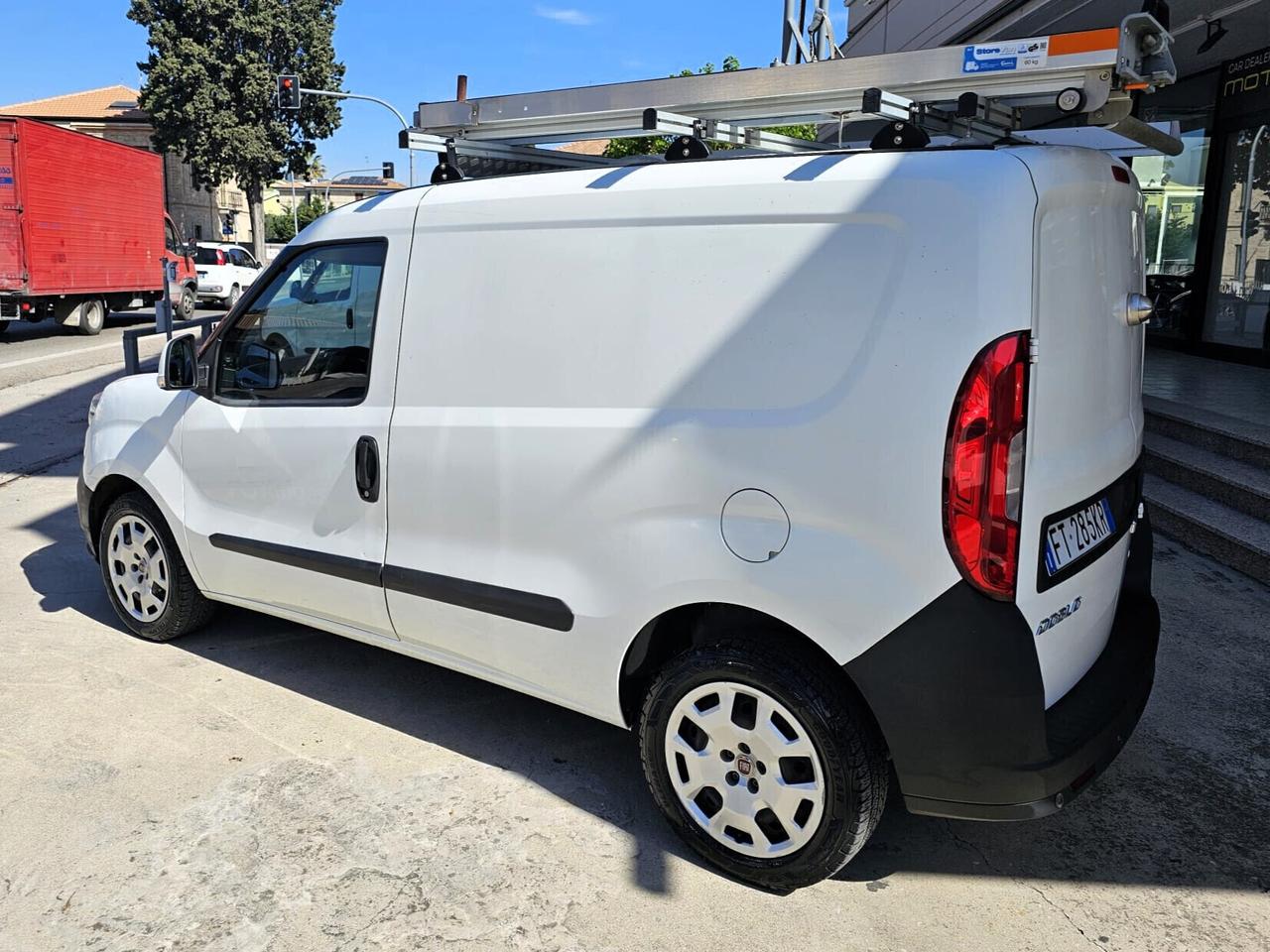 Fiat Doblo t-jet N.p. Sx Cargo - Con Officina Mobile