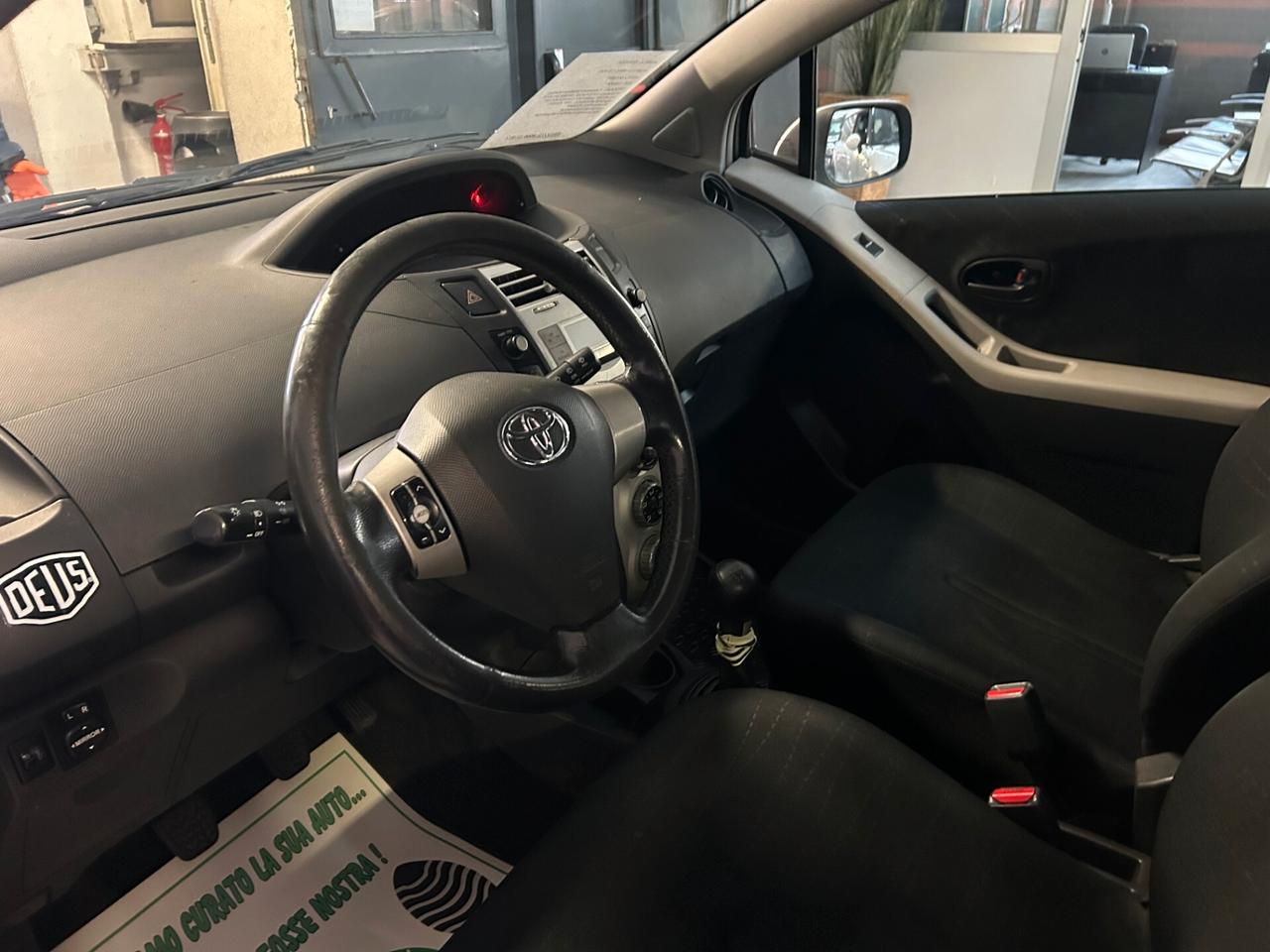 Toyota Yaris 1.3 5 porte Sol