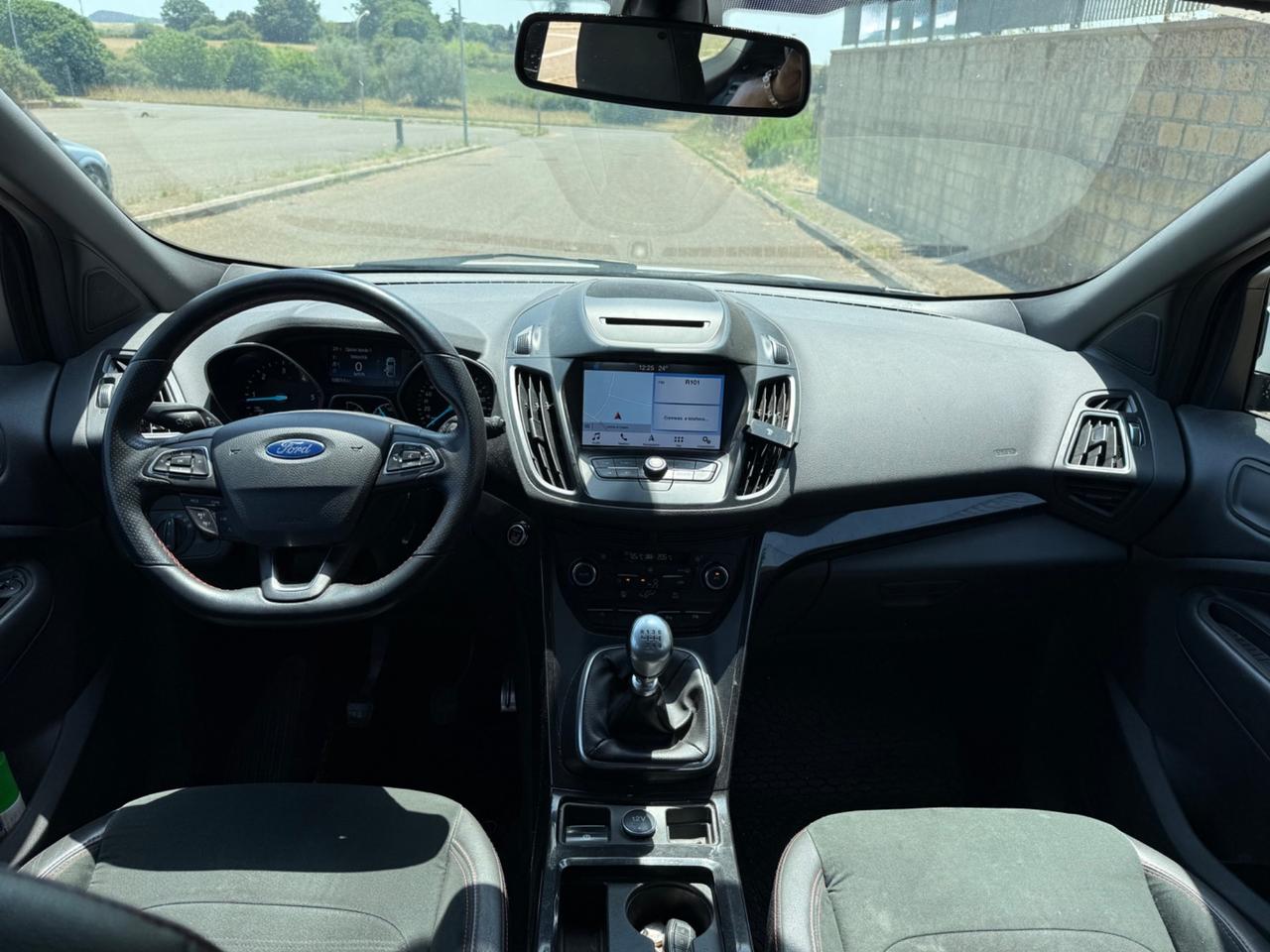 Ford Kuga 1.5 TDCI 120 CV S&S 2WD ST-Line