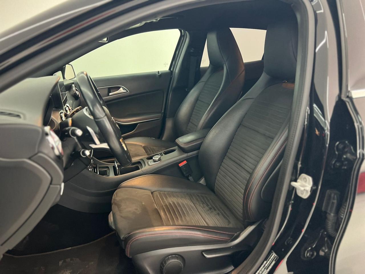 Mercedes-benz GLA 200 d Automatic Premium