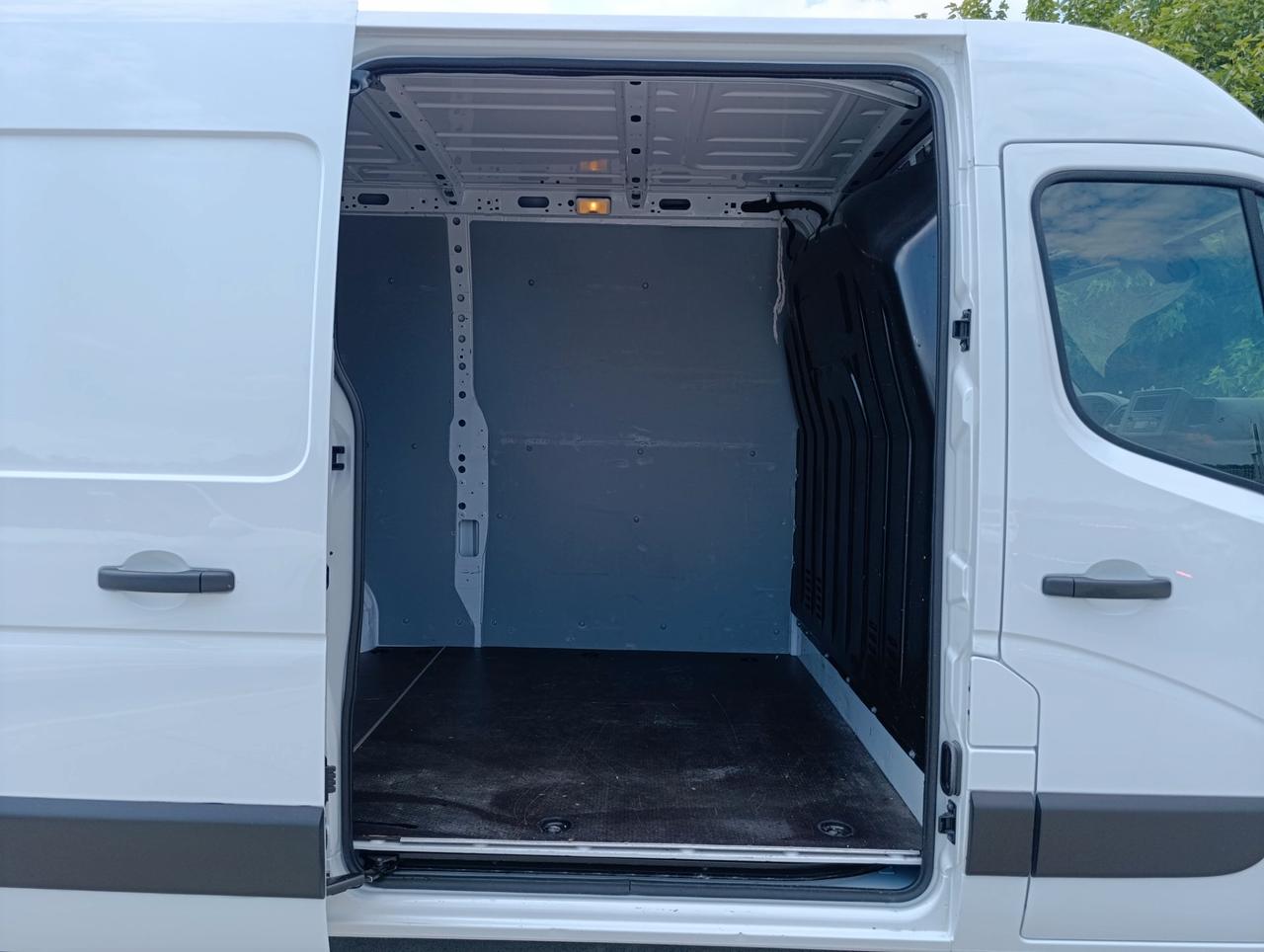 RENAULT Master T33 2.3 dci 135cv L2H2 Advance my23