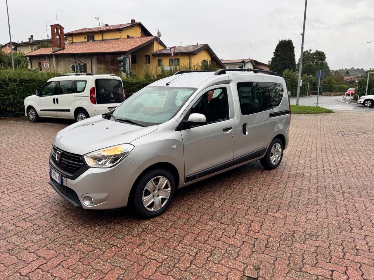 Dacia Dokker 1.5 dCi AUTOCARRO 5 POSTI