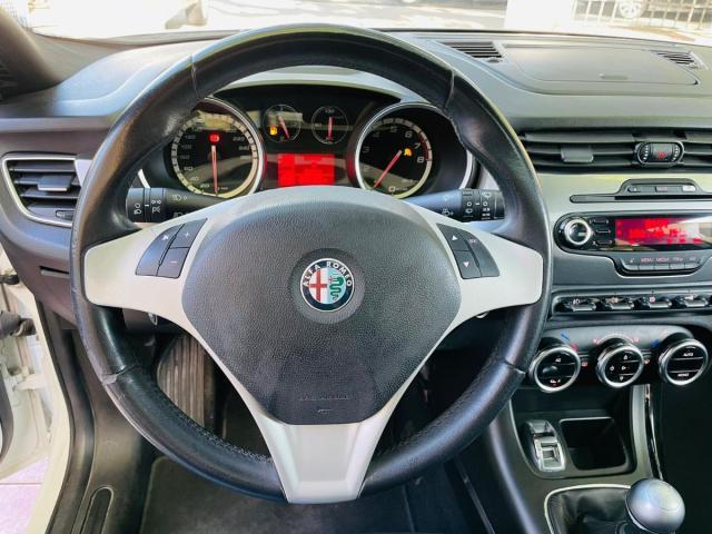 Alfa Romeo Giulietta 1.4 Turbo 170cv MultiAir Distinctive Tetto