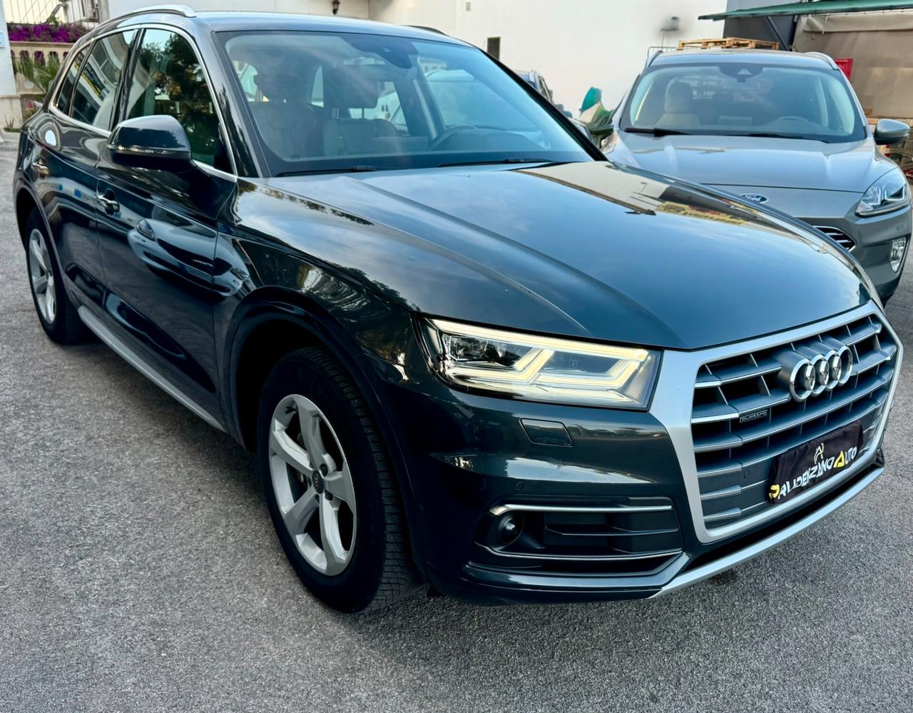 Audi Q5 40 TDI quattro S-Tronic Business Sport