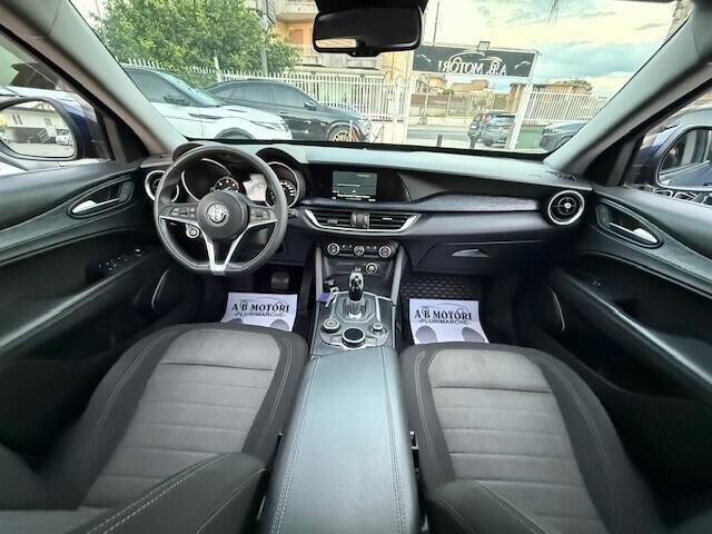 Alfa Romeo Stelvio 2.2 Turbodiesel 160 CV AT8 RWD