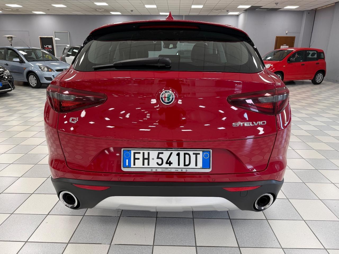 Alfa Romeo Stelvio 2.0 Turbo 280 CV AT8 Q4 Super