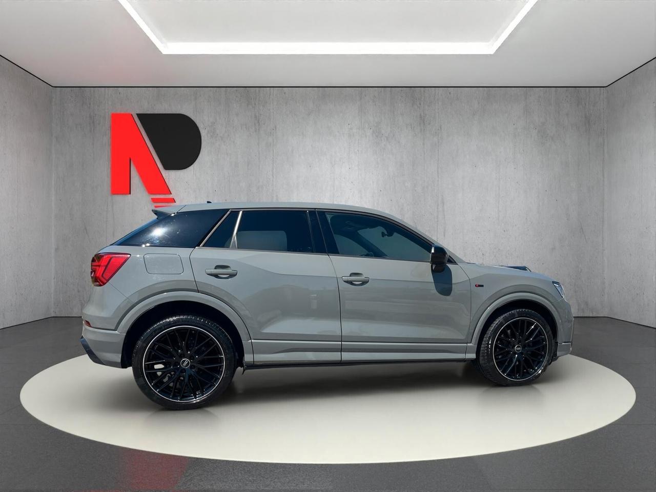 Audi Q2 1.6 TDI Identity Black 115Cv
