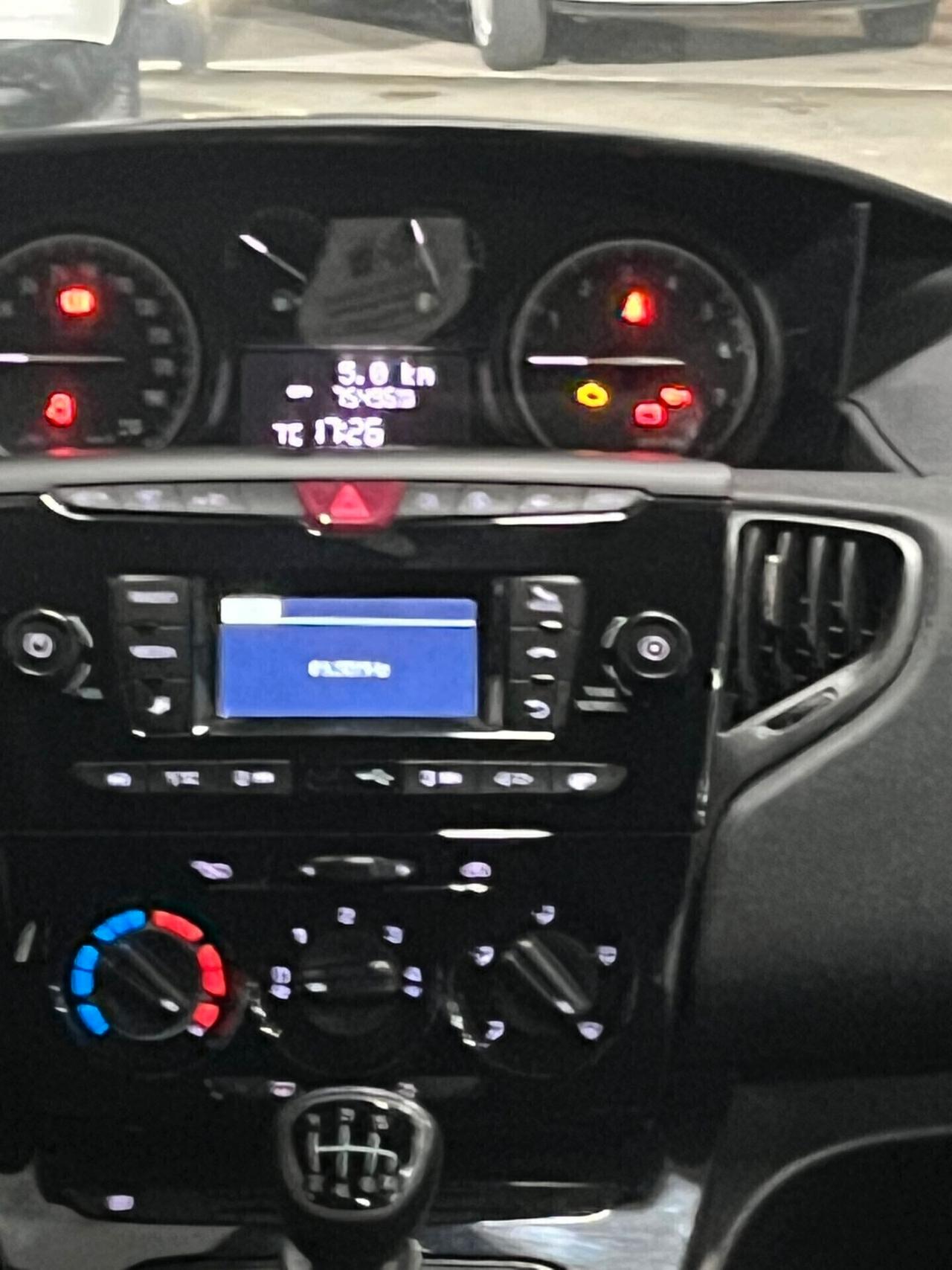 Lancia Ypsilon 1.0 5 porte S&S Benzina Hybrid Ecochic Gold