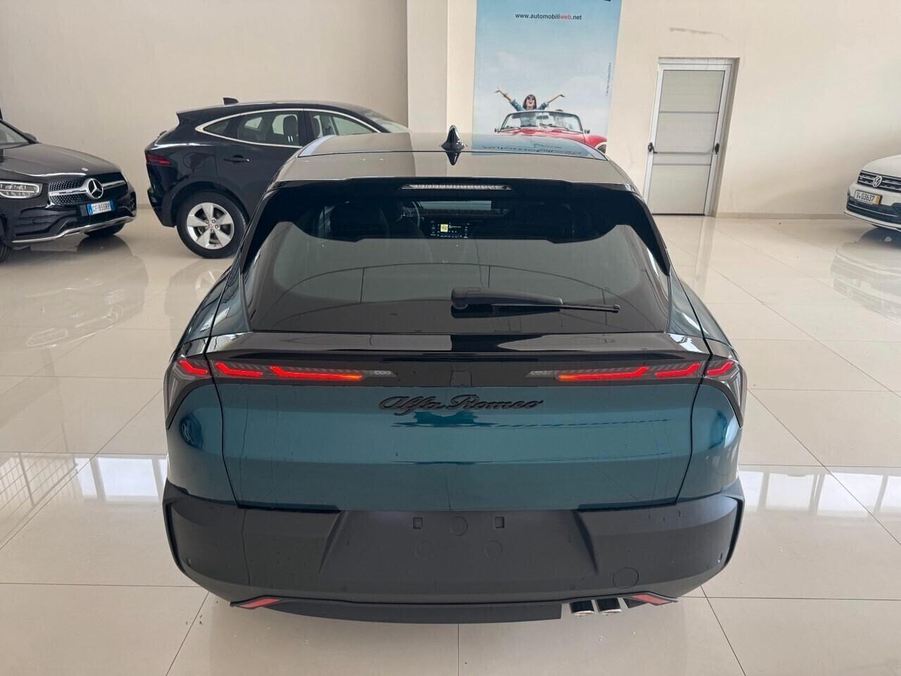 Alfa Romeo Junior HYBRID 145 CV. KM.0