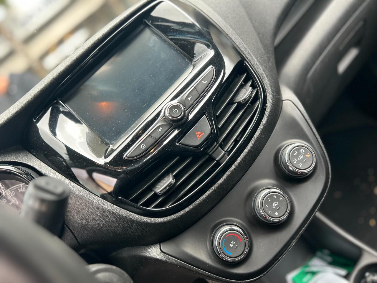 Opel Karl Rocks 1.0 73 CV GPL