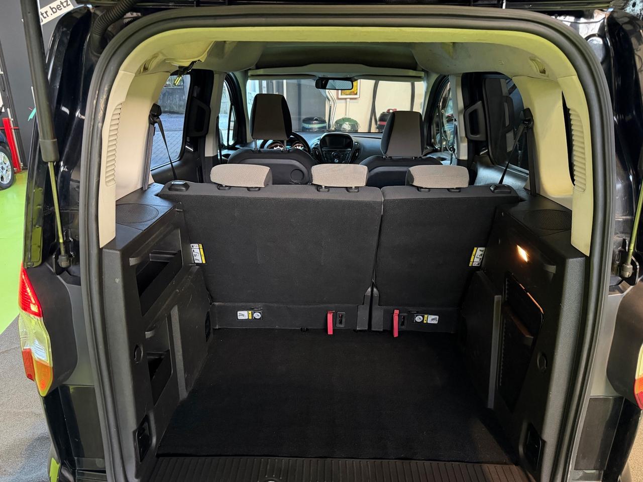 Ford Tourneo Courier 1.6 TDCI 95 CV Titanium -5posti-