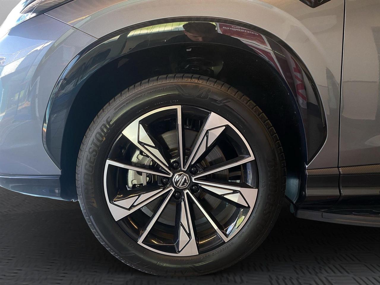 Mg HS 1.5 phev Luxury auto