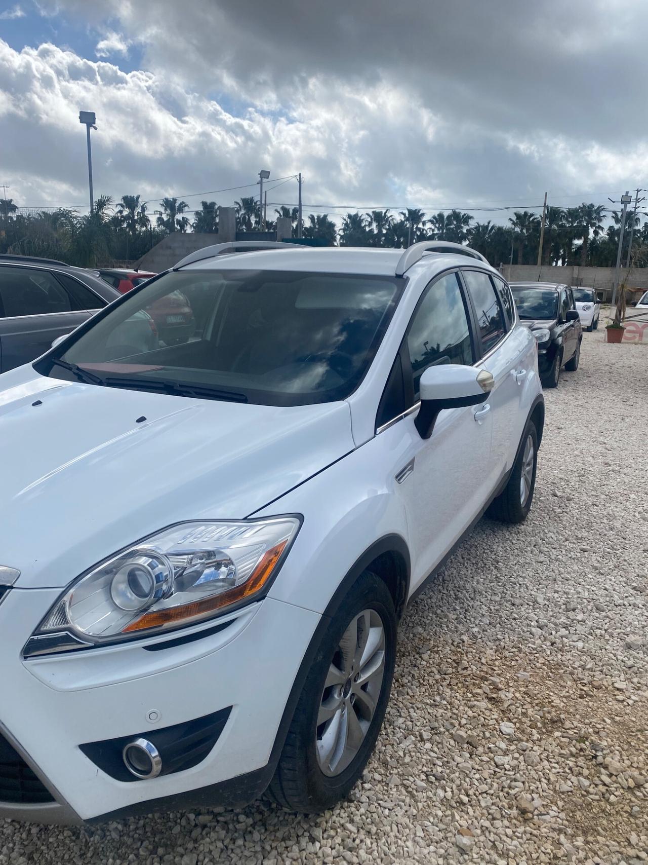 Ford Kuga Kuga+ 2.0 TDCi 140 CV 2WD DPF