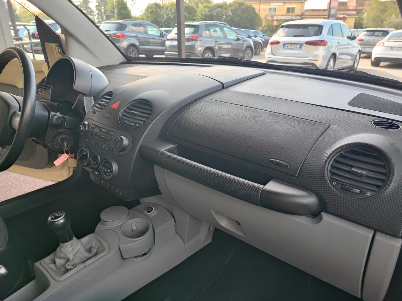 Volkswagen New Beetle 1.9 TDI 101CV Cabrio