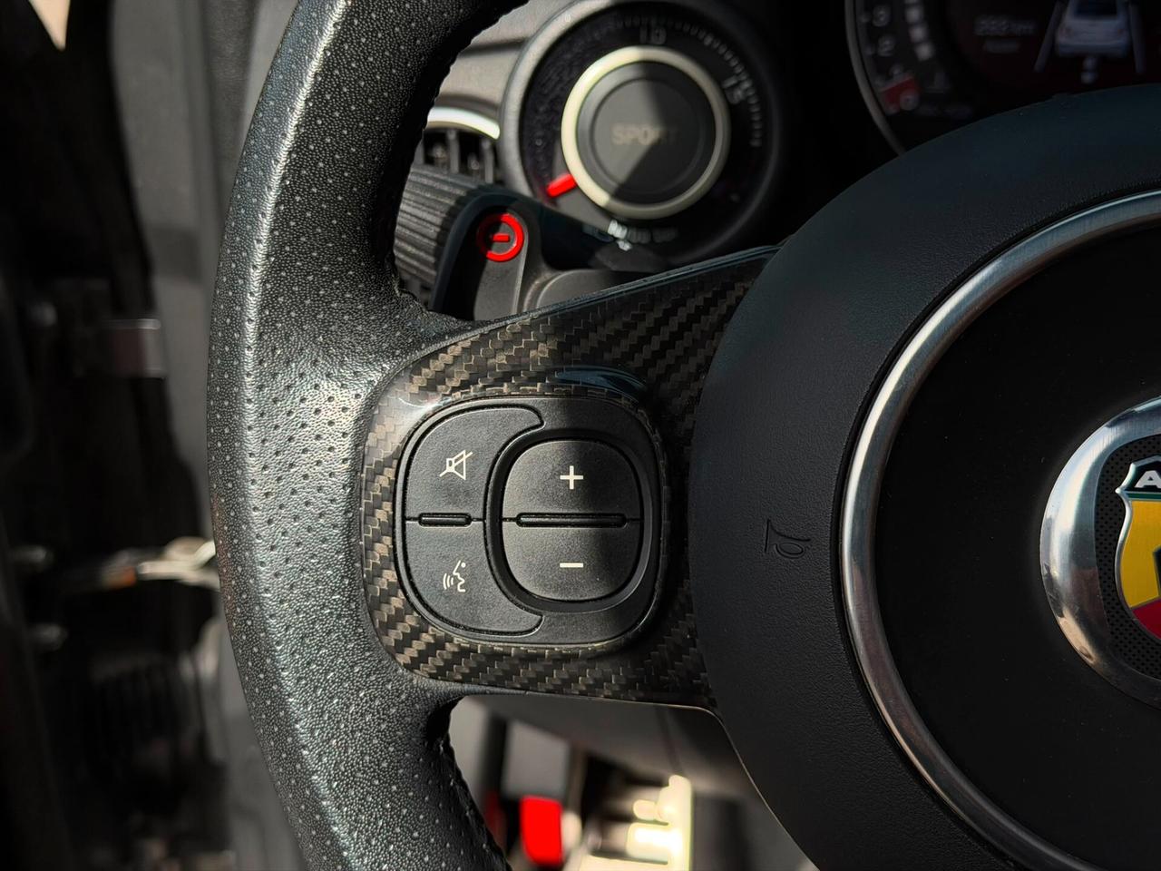 Abarth 595 C 1.4 Turbo T-Jet 180 CV Competizione