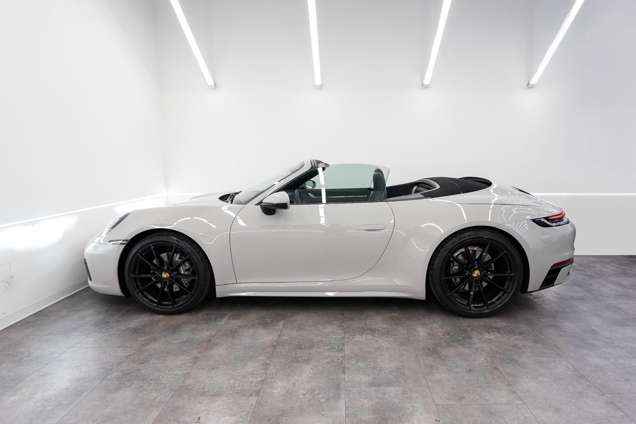 Porsche 911 Carrera Cabriolet GESSO