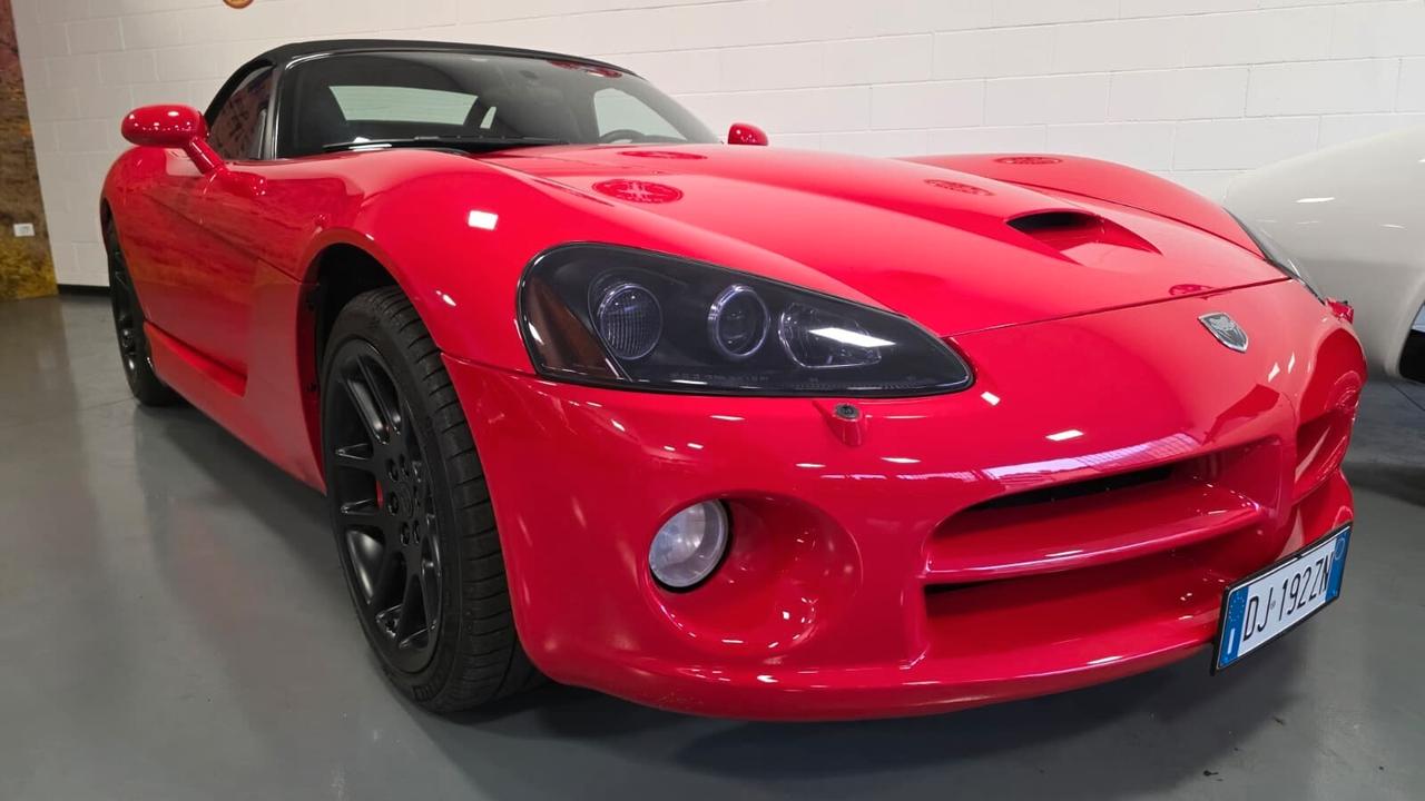 Dodge Viper SRT 10 2004