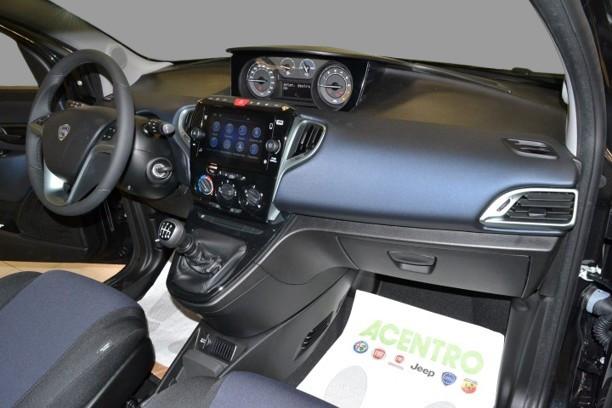 LANCIA Ypsilon MY24 1.0 FireFly 70cv Start&Stop Hybrid PLATINO