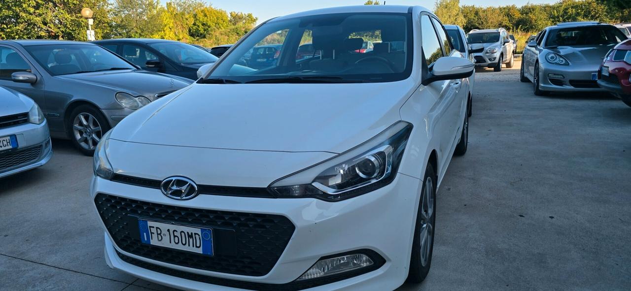 Hyundai i20 1.2 84 CV 5 porte euro 6
