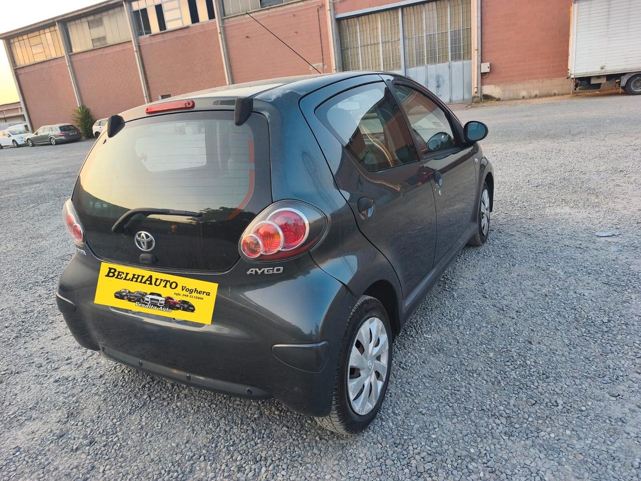 Toyota Aygo 2013---1.0 Benzina Neopatentati
