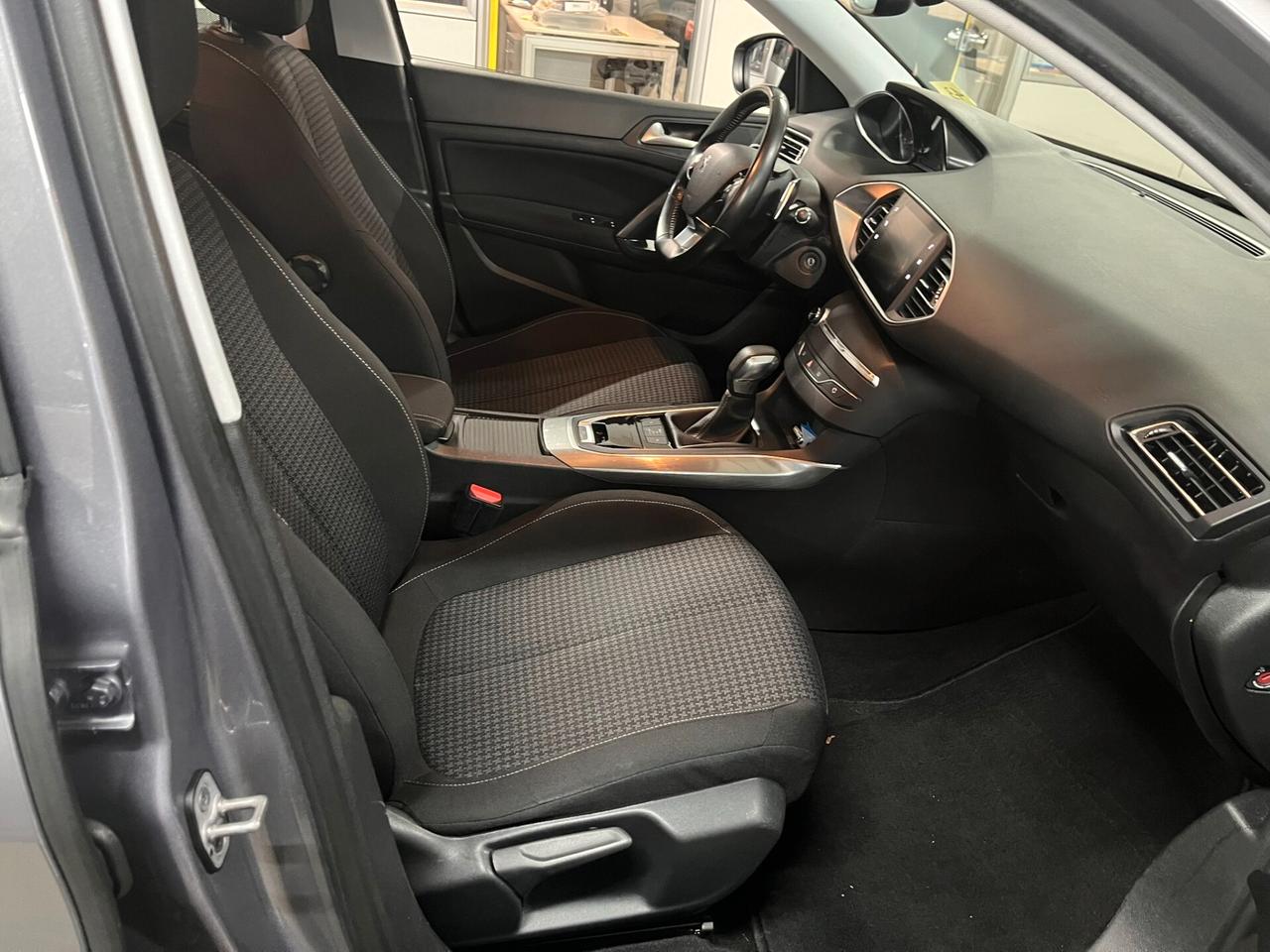 Peugeot 308 HDi 130 SW cambio automatico EURO 6D