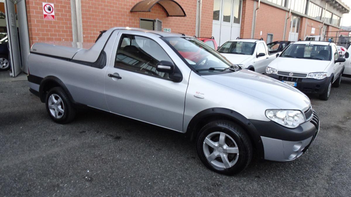 FIAT - Strada 1.3 MJT FIORINO 2011 PICK -UP hard top