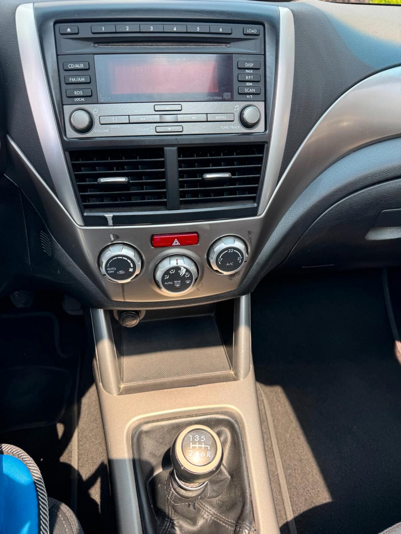 Subaru Forester 2010 2.0d X 6mt*